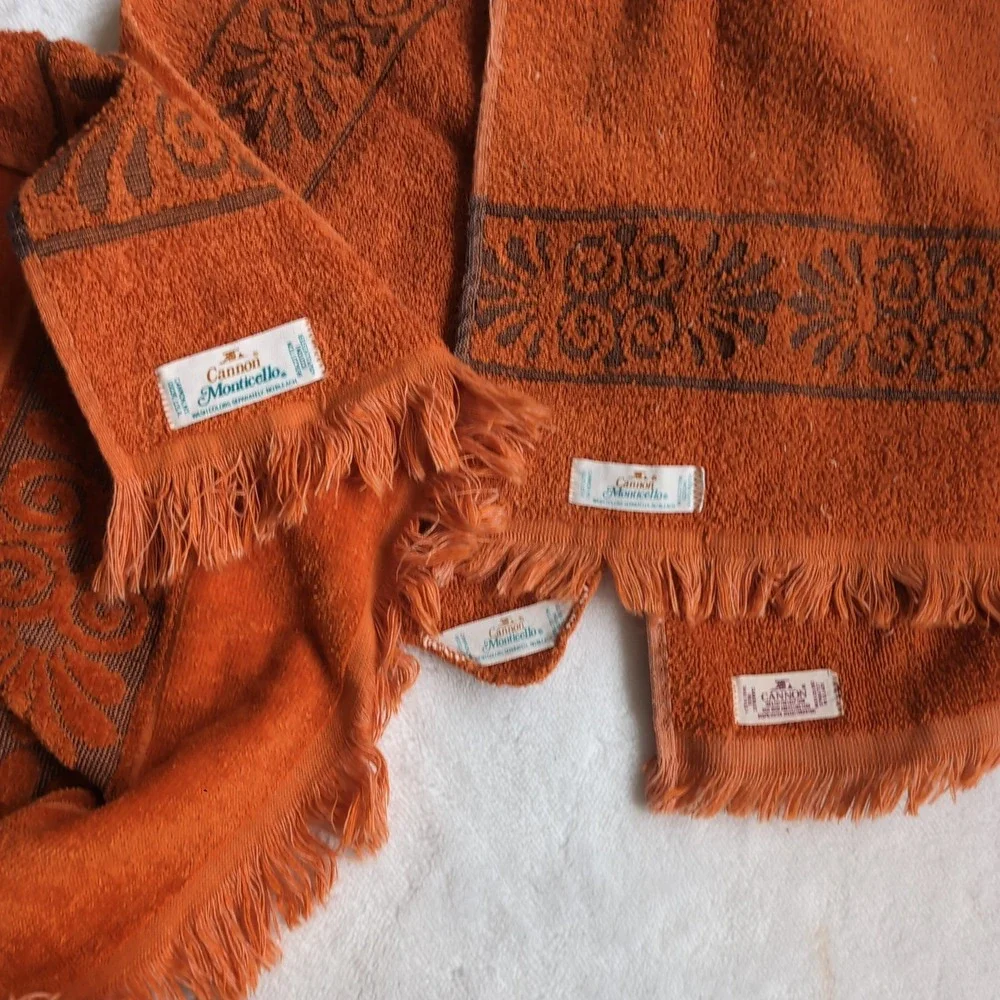 Vintage Cannon Monticello Towel Set Burnt Orange MCM 70s Sculpted Floral Fringe
